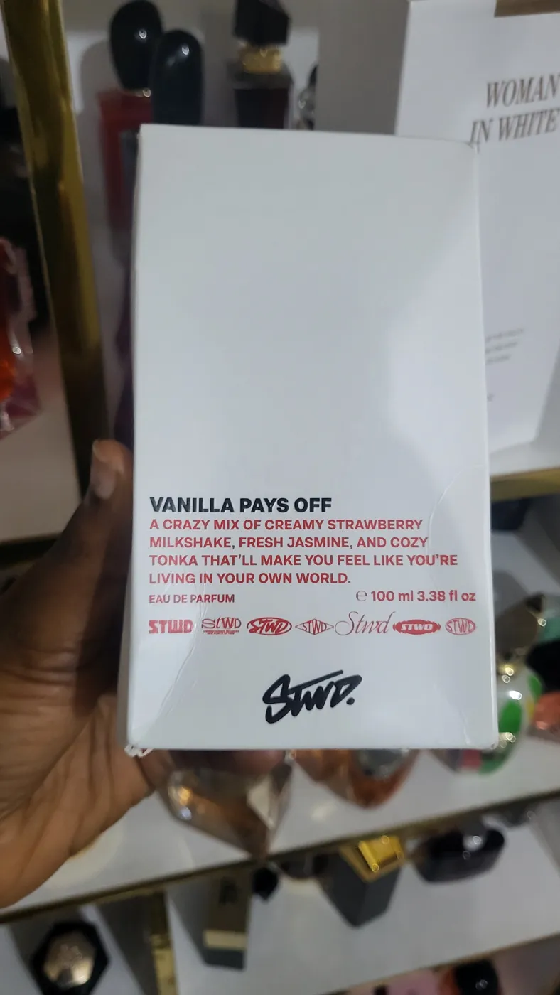 Stradivarius (STWD) Vanilla Pays Off Eau de Parfum bottle